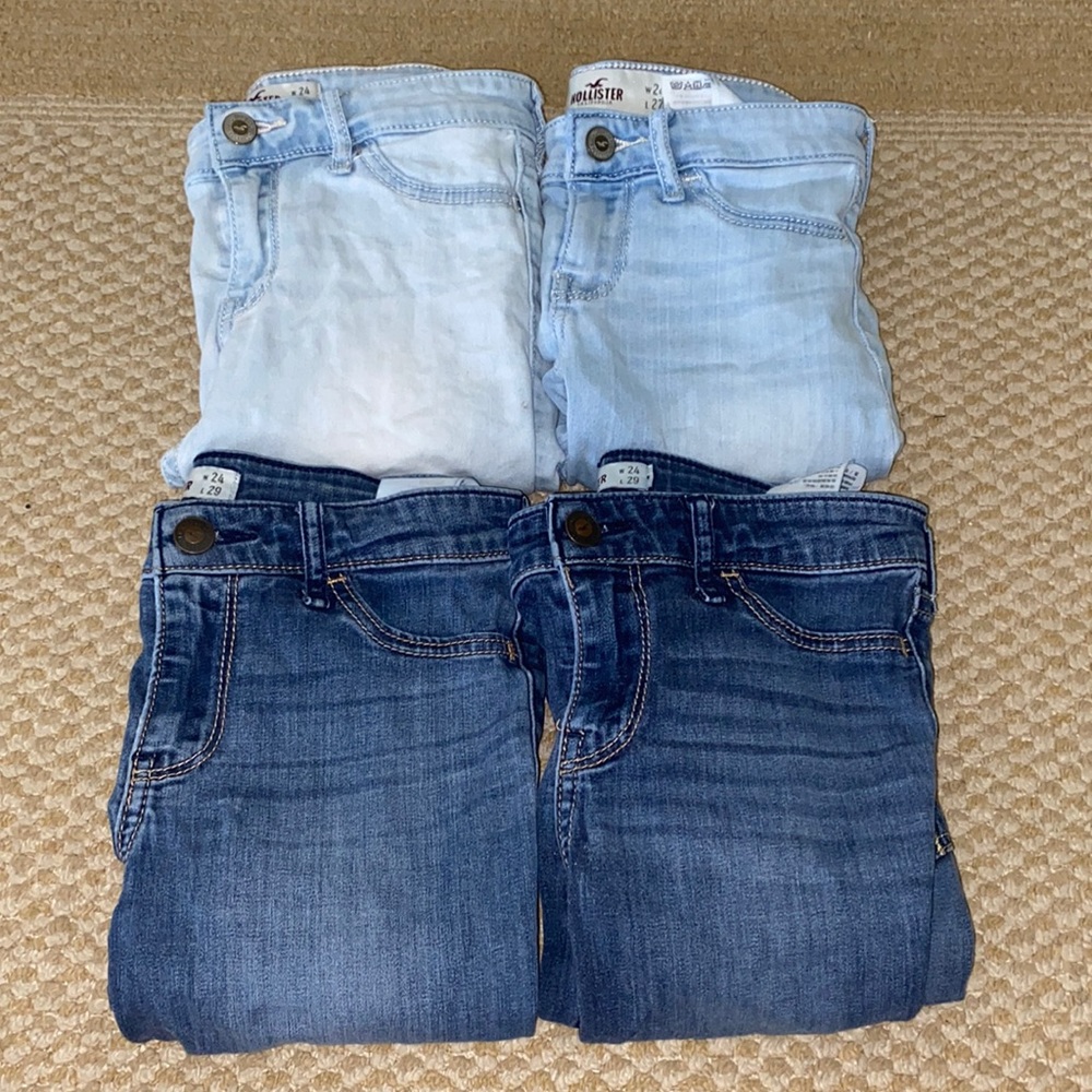 Hollister Jeans Lot. Three of Sz 0 Regular and One Sz 0 Short. Light & Dark Wash